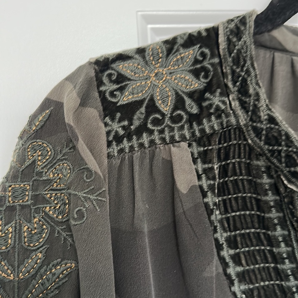 Johnny Was Silk Camo Blouse - Picture 2 of 9
